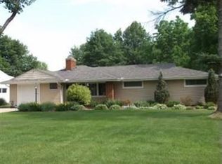 25842 Westwood Rd, Westlake, OH 44145
