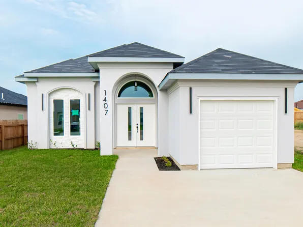 1407 Los Estribos Dr, Laredo, TX 78043
