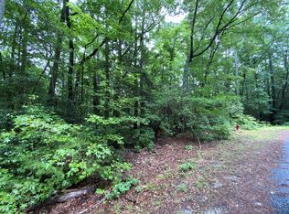 P & Q Walnut St, Kilmarnock, VA 22482