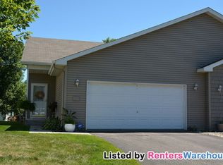 831 Ravoux Cir, Chaska, MN 55318