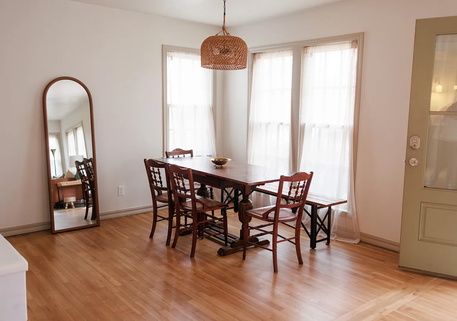 The Elm House — Photo 4