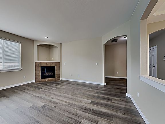 4th image of 16007 77th Avenue Ct E
