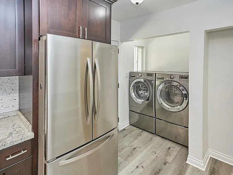 1603 Sargent Pl — Photo 8
