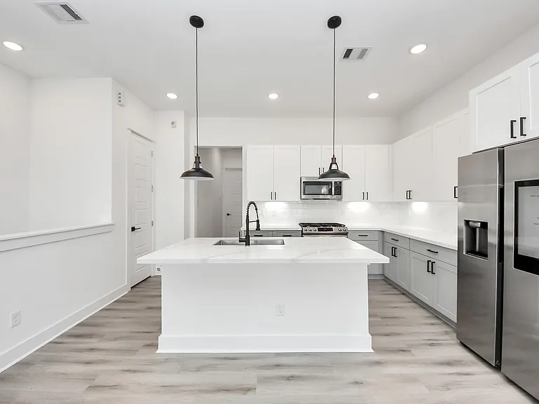 3010 Jensen Springs Ln — Photo 19