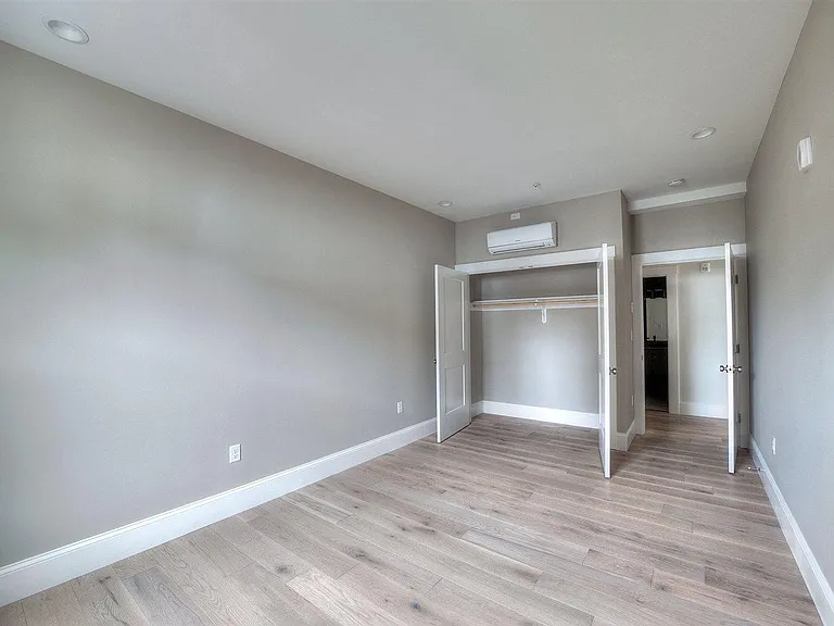 211 Union St #301 — Photo 11