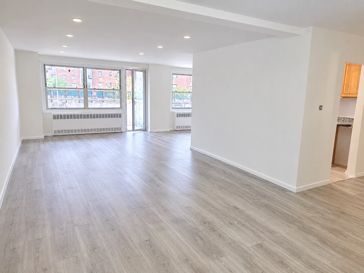 2 bed, 1250 sqft, $3,850 — Photo 1