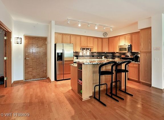 3rd image of 435 Alles St Unit 510