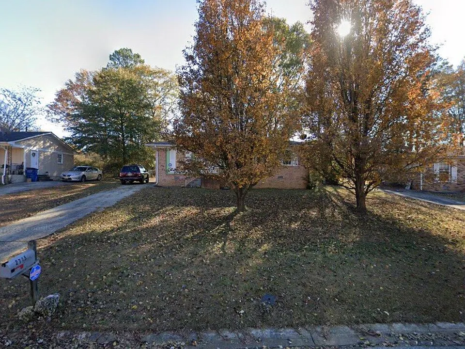 2715 Somerton Dr
