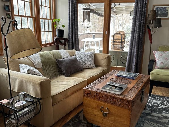 (undisclosed Address)