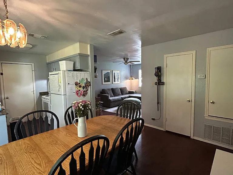 311 Redbud St — Photo 4