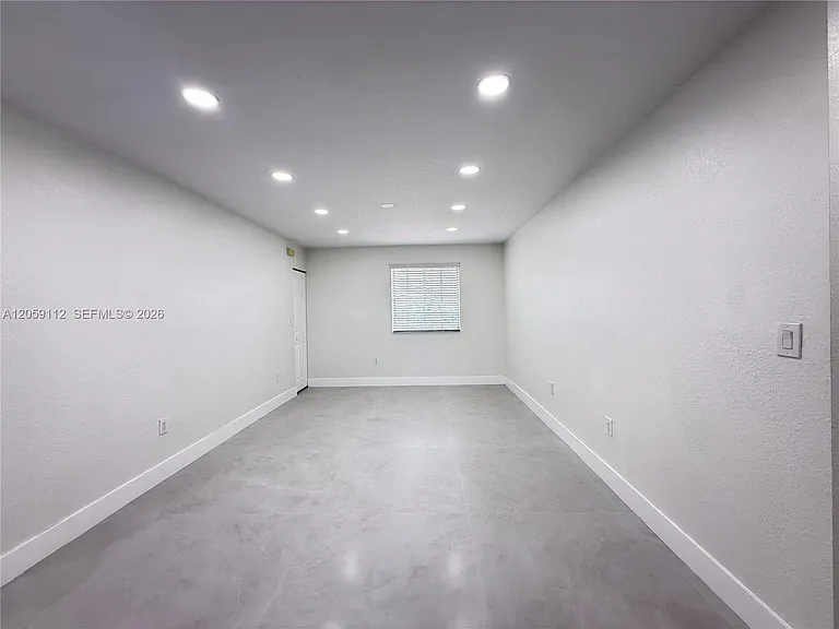 3514 W 76th St #201 — Photo 8