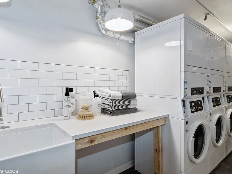 Wellington Creek Apartments — Photo 19