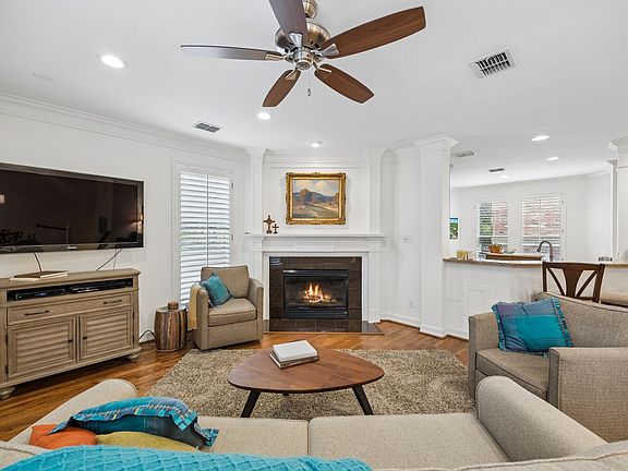 2nd image of 3610 Gillespie St APT 1