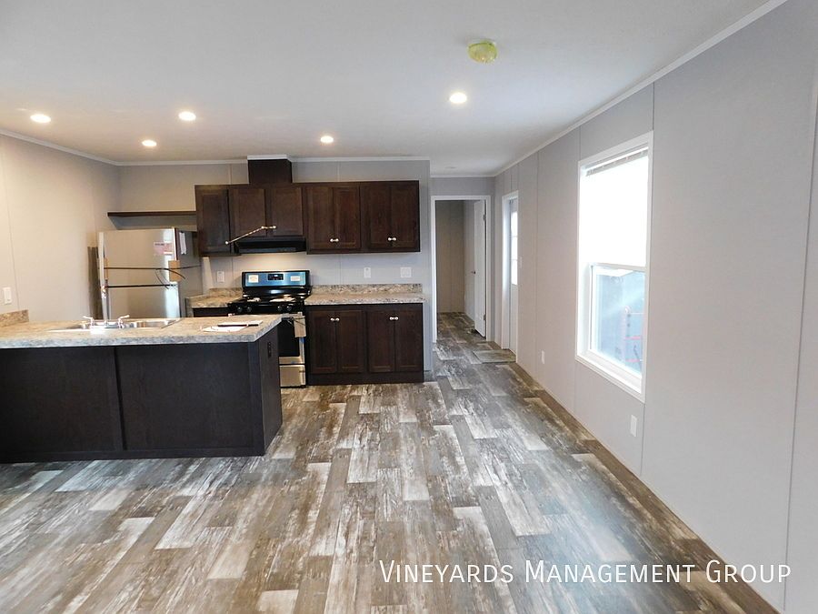 1st image of 1408 Teakwood St