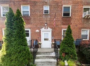 15 LEEWOOD Circle #1R, Eastchester, NY 10709