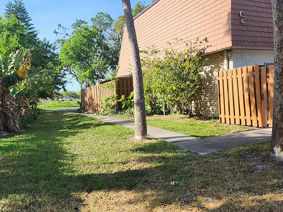 3rd image of 167 Sweetgum Ln
