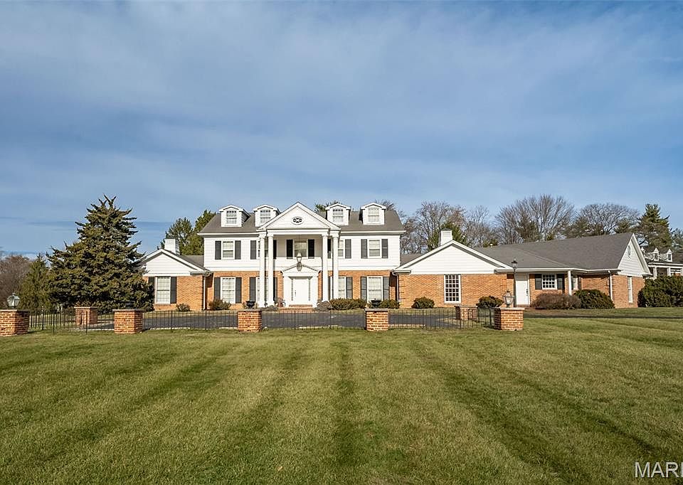 1st image of 44 Muirfield Ln