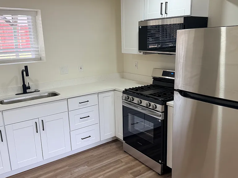 6531 S 3795 W — Photo 2
