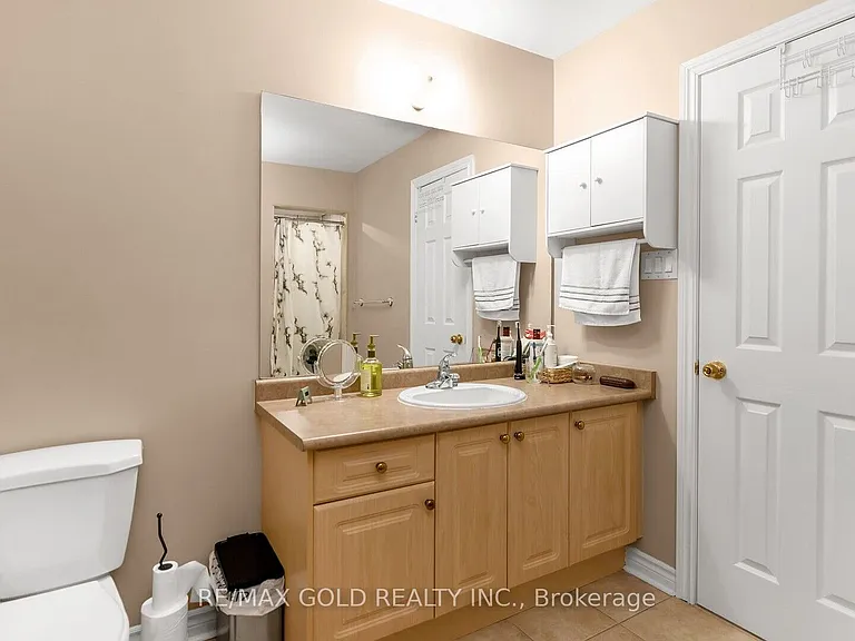 17 Echoridge Dr — Photo 9