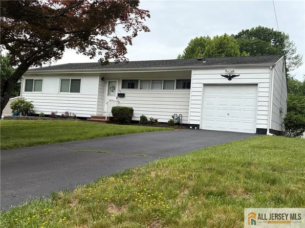 89 S Pennington Rd, New Brunswick, NJ 08901