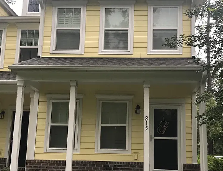 215 Bennett Ln — Photo 1