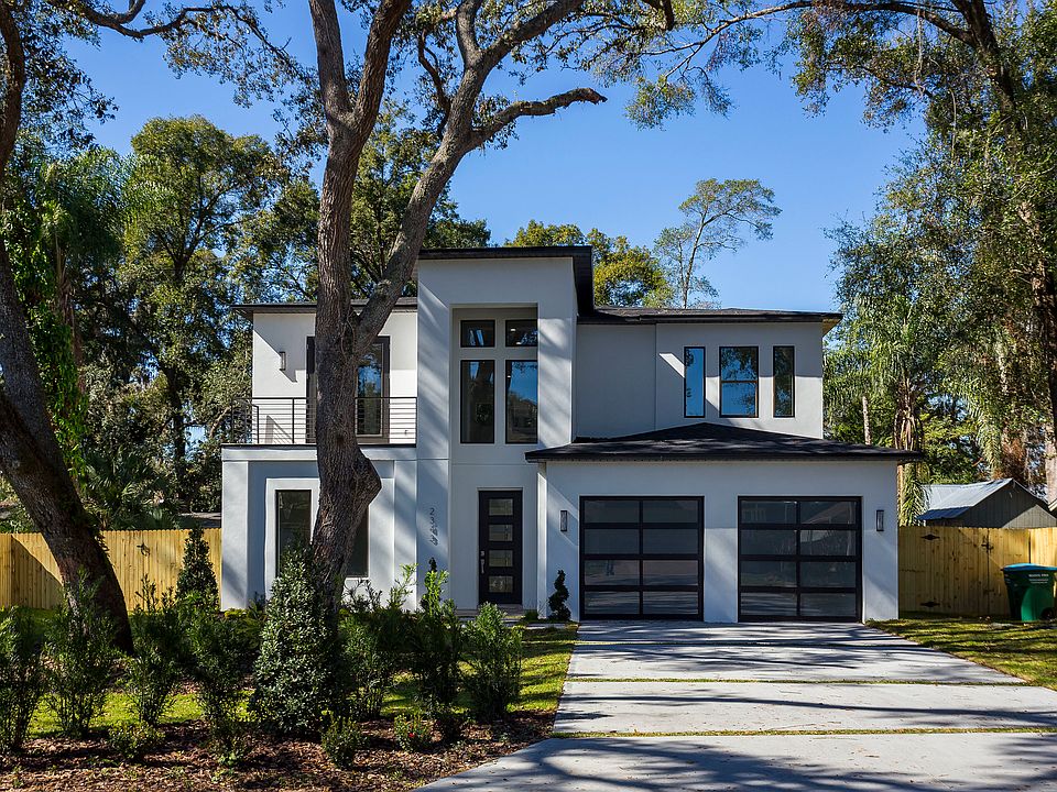 1st image of 2343 Versailles Ave