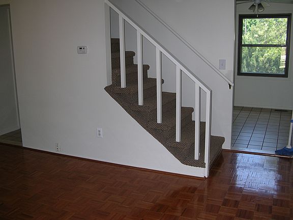 2nd image of 5025 Crooks Rd APT 43