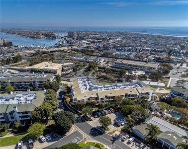 270 Cagney Ln APT 102, Newport Beach, CA, 92663