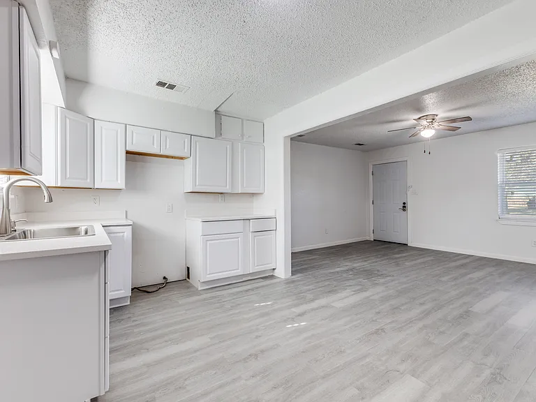 12900 Quail Dr — Photo 23