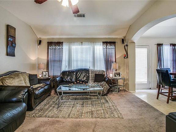 4th image of 2816 Lonesome Dove Ln