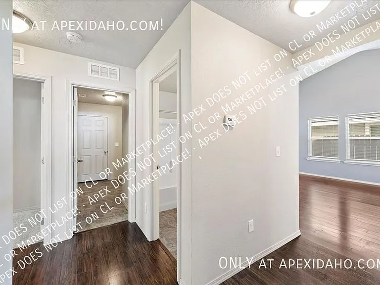 3480 S Avondale Ave — Photo 17