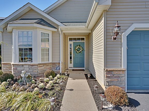 2nd image of 84 Enclave Blvd