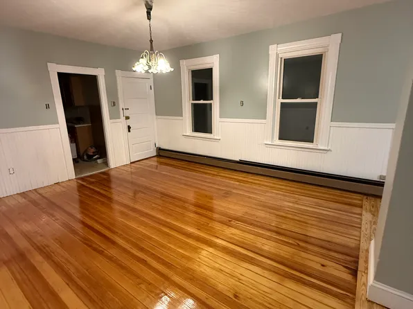 24 Briggs St #3, New Bedford, MA 02740