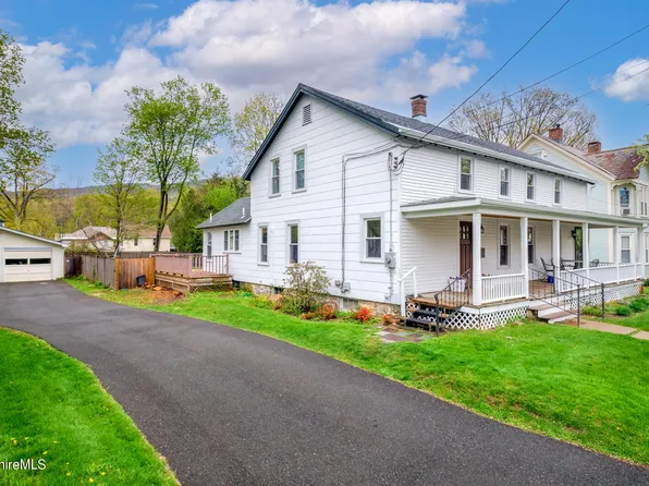 38 Linden St, Williamstown, MA 01267