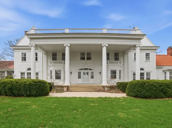 407 N Dayton Lakeview Rd, New Carlisle, OH 45344