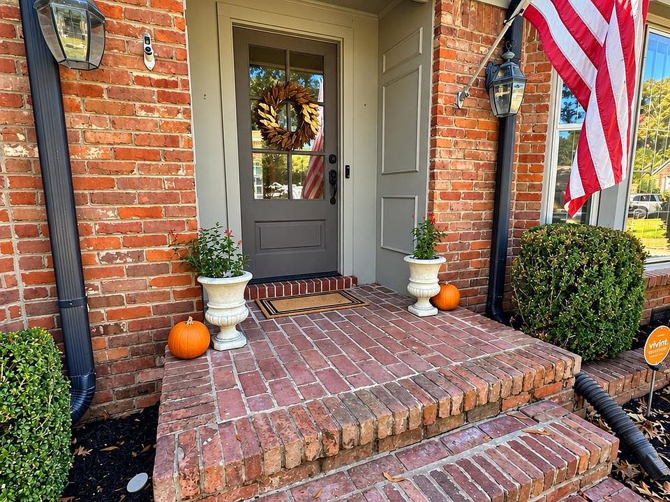2nd image of 507 Melody Ln