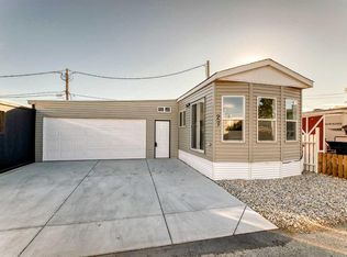 2106 50th St SE #27, Calgary, AB T2B1M7