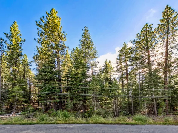 1948 Jicarilla Dr, South Lake Tahoe, CA 96150