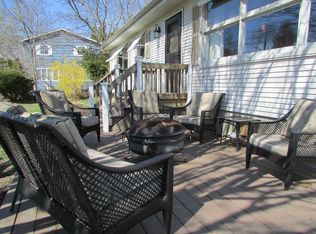 18 Greenview Rd, Groton, CT 06340