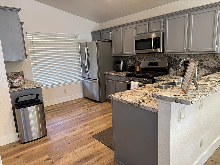 7698 N Dearing Ave — Photo 2