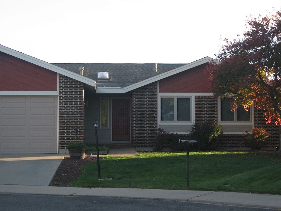 Ranch style (one floor) with full basement