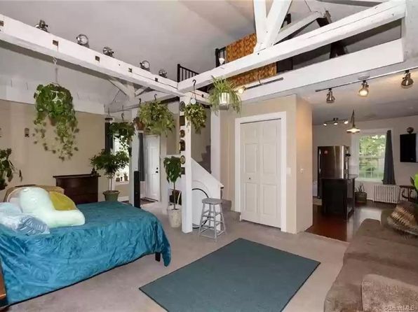 206 Main St #2
