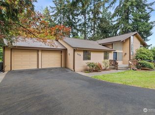 738 NE Woods Pl, Bremerton, WA
