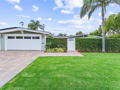 249 Loyola Rd, Costa Mesa, CA, 92626