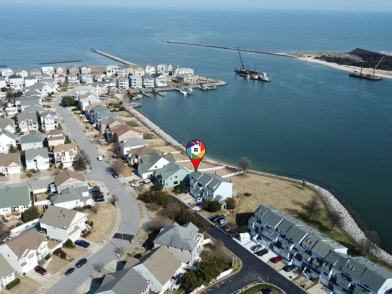 9568 Bay Front Dr — Photo 47