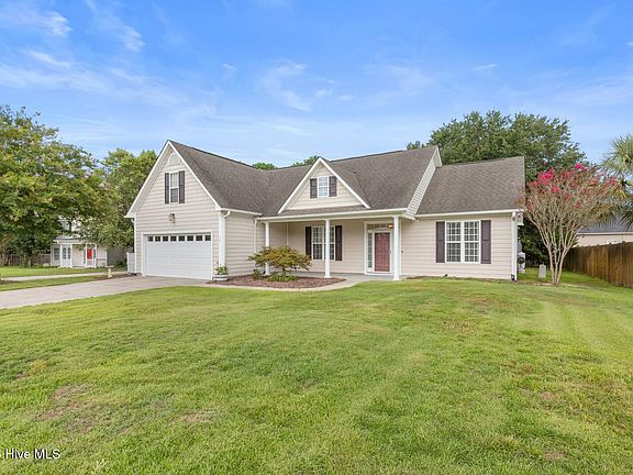 2nd image of 38 Amber Ct