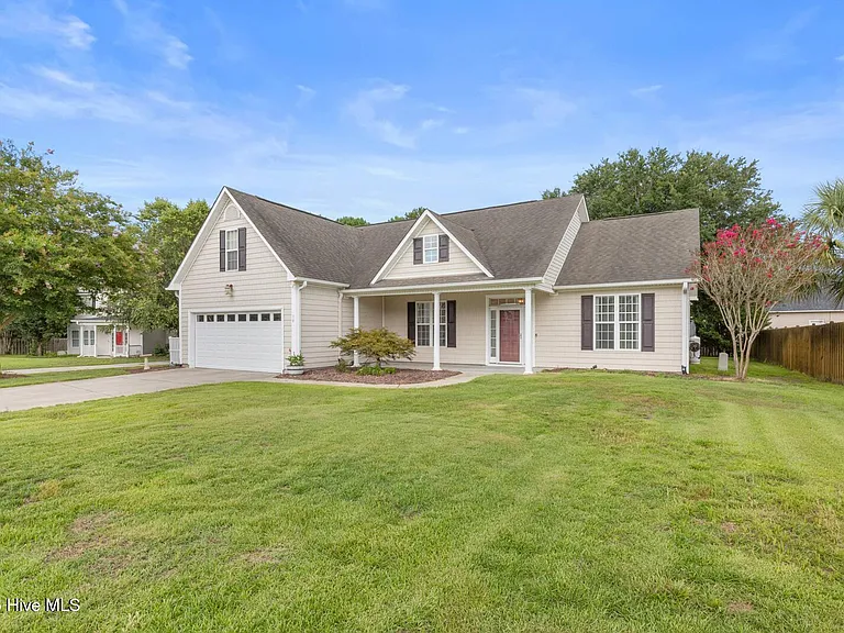 38 Amber Ct — Photo 2