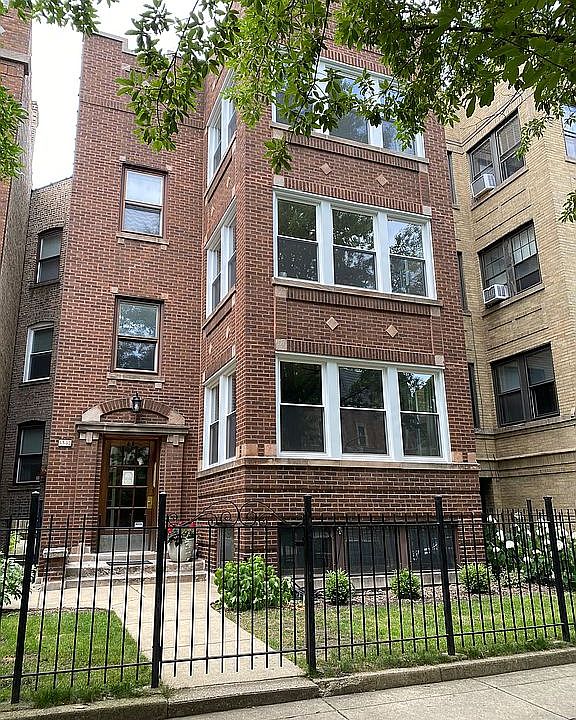 1st image of 3532 N Bosworth Ave #1