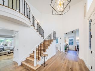 5211 Harter Ln, La Canada Flintridge, CA 91011