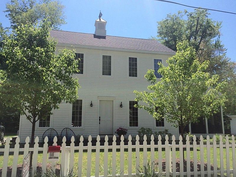 1st image of 16149 Meadow Dr